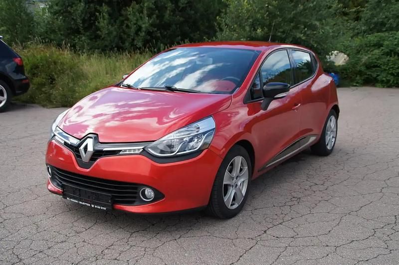 Utilisé 2013 Renault Clio GrandTour Dynamique Break | 6 200 € (Bon prix) - Image 1/4
