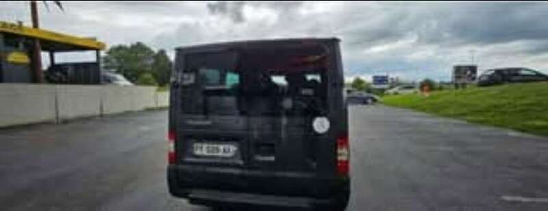 Image 4/4