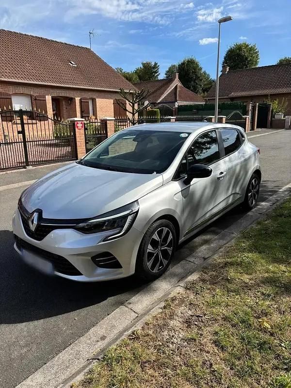 Gris Occasion 2023 Renault Clio V Evolution Berline | 14 000 € (Bon prix) - Image 1/4