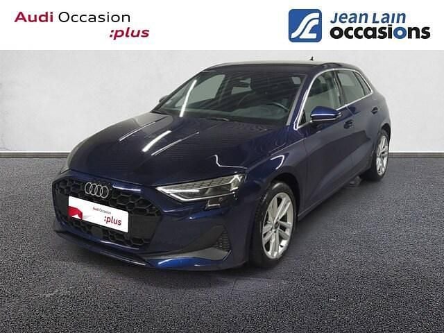 Bleu navarre métallisé Occasion 2024 Audi A3 Business Berline | 27 490 € (Bon prix) - Image 1/4
