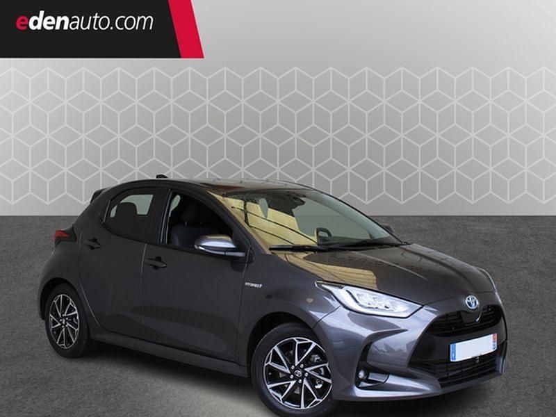 Utilisé 2024 Toyota Yaris Hybrid Design Berline | 21 290 € (Prix juste) - Image 1/1