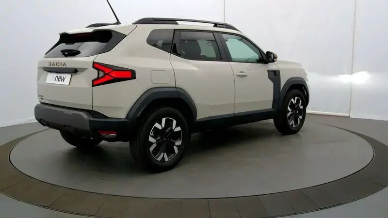 Image 2/4