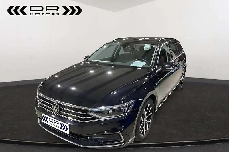 Noir Utilisé 2020 VW Passat Business Break | 21 995 € (Prix juste) - Image 1/4
