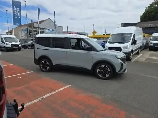 Nouvelle Ford Tourneo Courier Active 2025 Gris cactus+pack extérieur blanc glacier Monospace