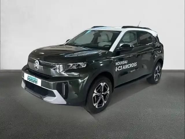 Vert montana (metallisé) Nouvelle 2025 Citroën e-C3 Aircross SUV | 29 999 € - Image 1/4