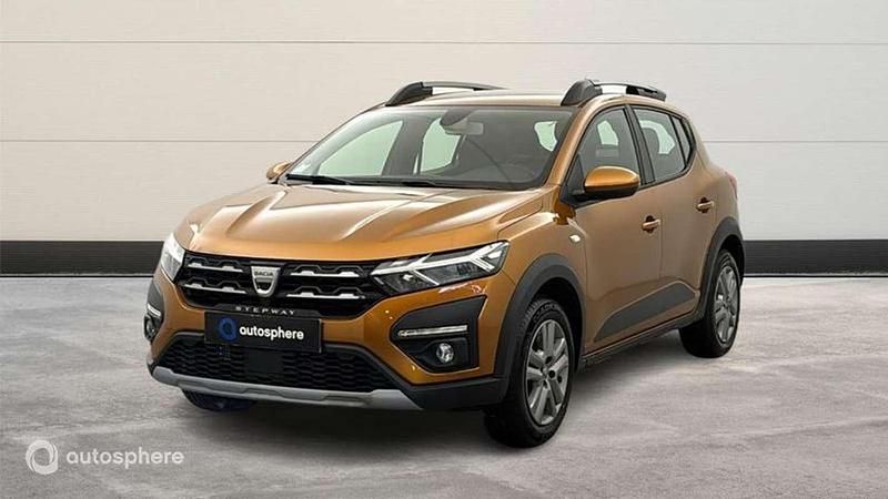 Occasion Dacia Sandero Essentiel 92 ch (67 kW) 2022 Orange Berline