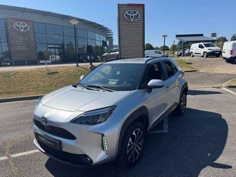 Utilisé 2024 Toyota Yaris Hybrid Design | 25 990 € (Prix assez cher) - Image 1/1