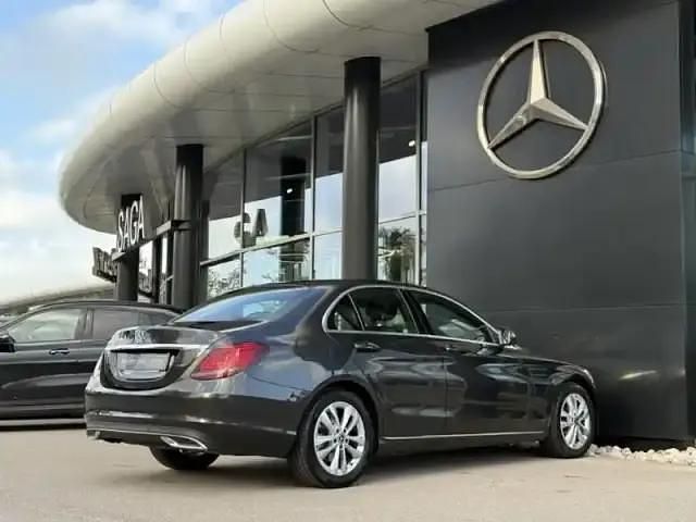 Occasion Mercedes 180 Avantgarde 122 ch (89 kW) 2021 Gris Berline