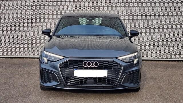 Occasion Audi A3 S-Line 116 ch (85 kW) 2022 Gris daytona nacré