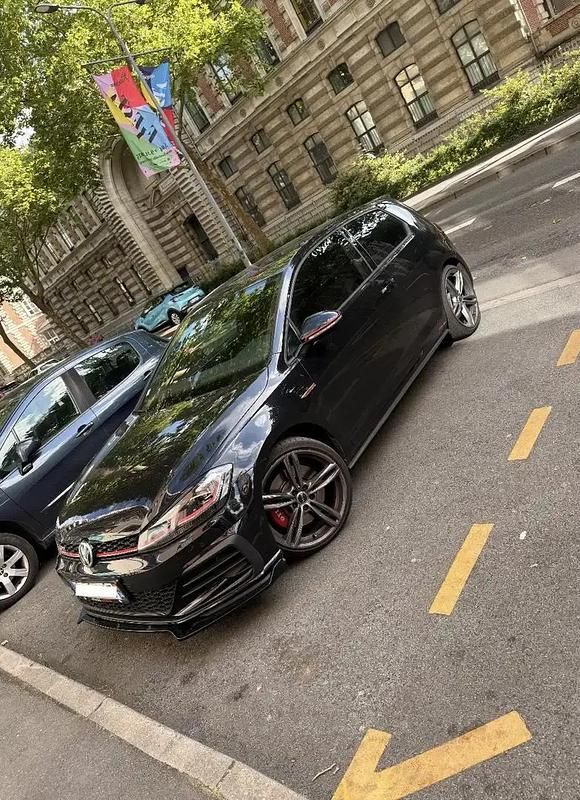 Utilisé 2018 VW Golf VII GTI Berline | 22 500 € (Bon prix) - Image 1/4