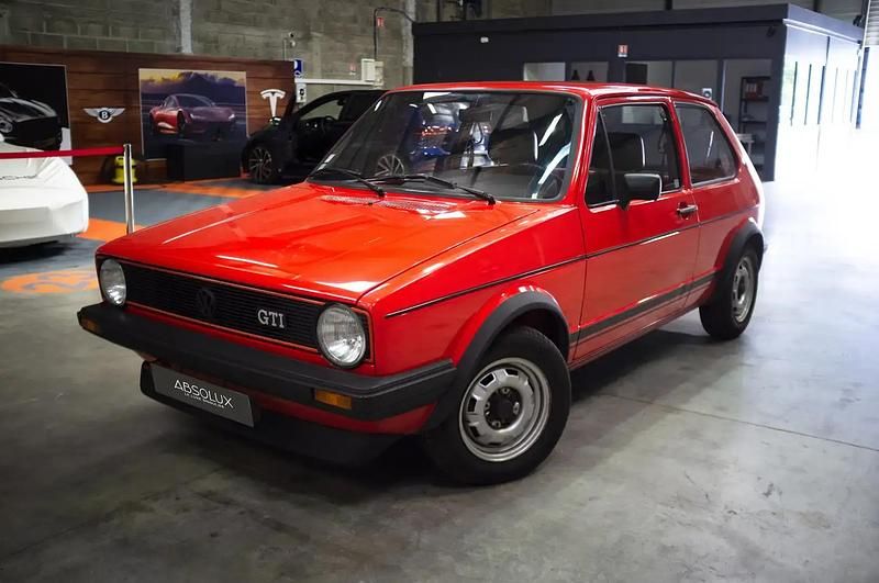Rouge Occasion 1981 VW Golf I GTI Citadine | 15 800 € - Image 1/4