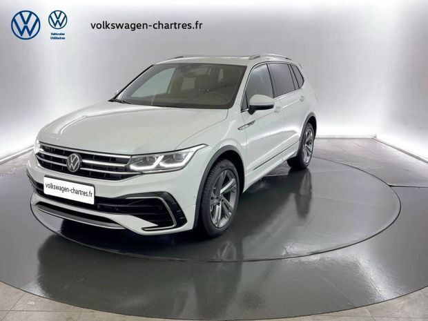 Blanc Nouvelle 2025 VW Tiguan Allspace R-line SUV | 49 970 € (Prix juste) - Image 1/4