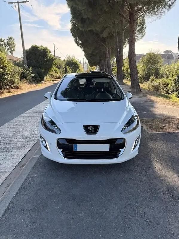 Utilisé 2011 Peugeot 308 Berline | 5 700 € (Prix juste) - Image 1/4