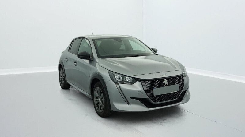 Utilisé 2023 Peugeot e-208 Allure Citadine | 21 910 € (Prix assez cher) - Image 1/4