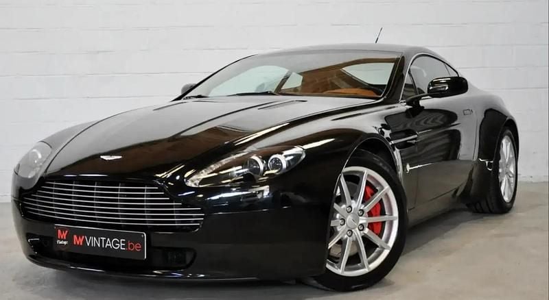 Noir Utilisé 2007 Aston Martin V8 Vantage Coupé | 45 900 € (Prix juste) - Image 1/4