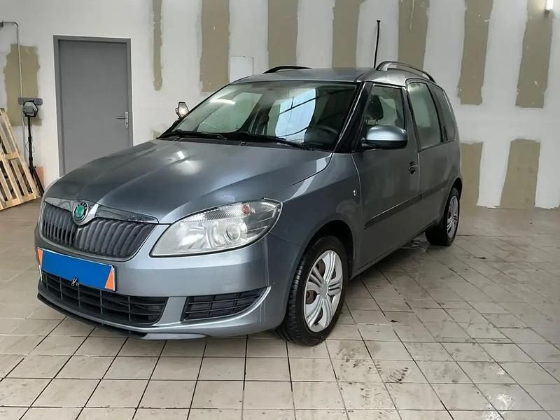 Gris Utilisé 2011 Skoda Roomster Elegance Break | 5 990 € - Image 1/4
