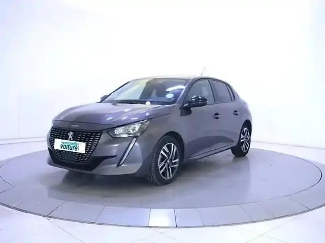 Peinture métallisée gris platinium Occasion 2023 Peugeot 208 S Citadine | 13 990 € (Prix juste) - Image 1/4