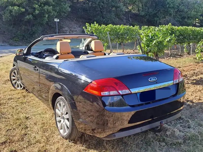 Noir Utilisé 2010 Ford Focus Cabriolet Titanium Cabriolet | 7 900 € - Image 1/4