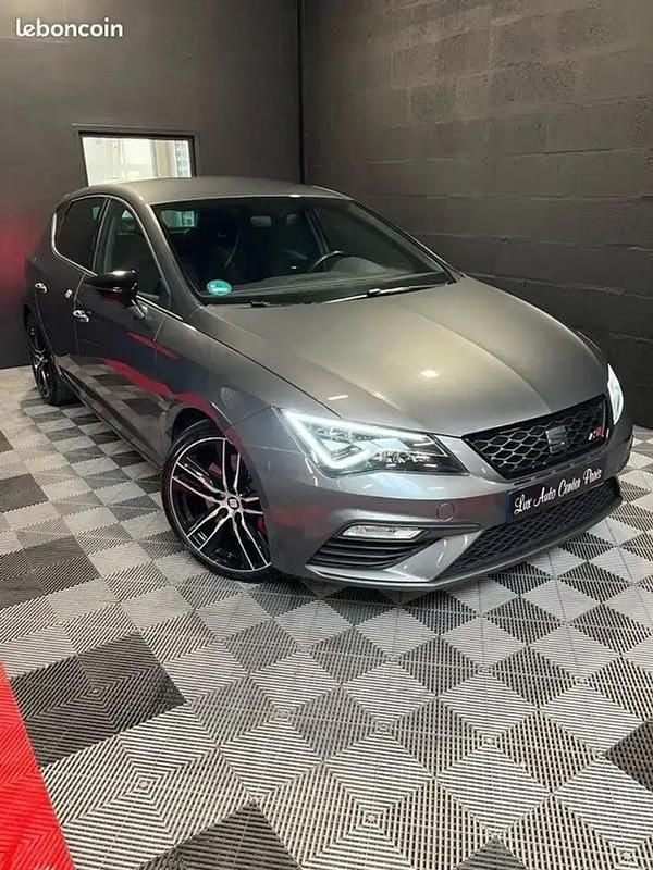 Gris Utilisé 2018 Cupra Leon Berline | 27 900 € (Prix juste) - Image 1/4