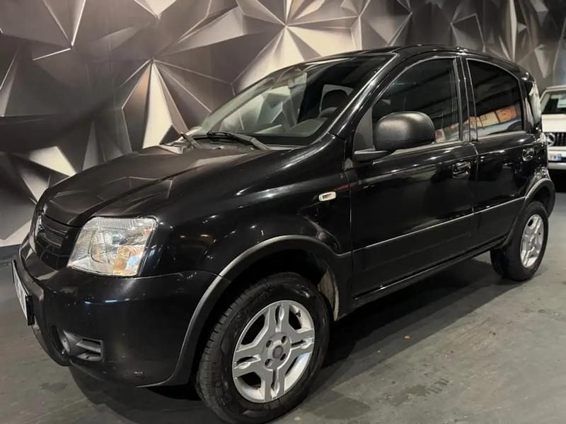 Noir Occasion 2010 Fiat Panda Climbing SUV | 8 990 € - Image 1/4