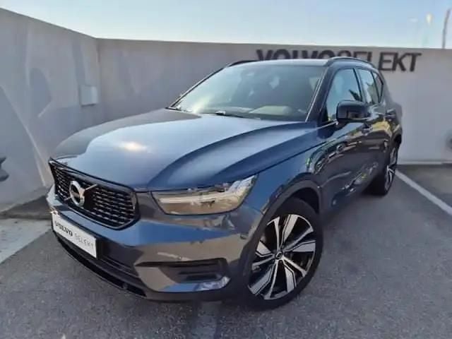 Bleu Utilisé 2021 Volvo XC40 R-Design SUV | 31 590 € (Prix juste) - Image 1/4