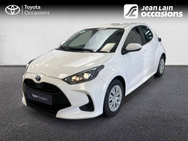 Blanc Utilisé 2023 Toyota Yaris Berline | 22 690 € (Prix juste) - Image 1/4