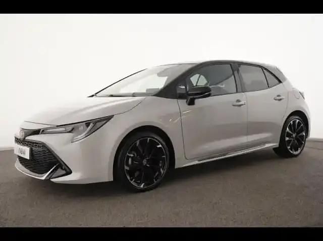 Gris clair Utilisé 2022 Toyota Corolla Sport Berline | 23 999 € - Image 1/4