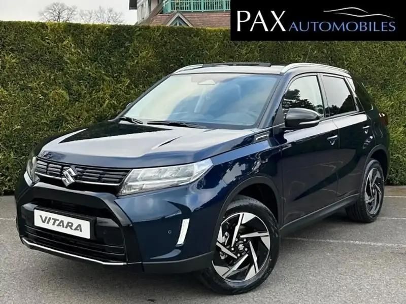 Noir Nouvelle 2025 Suzuki Vitara Style SUV | 28 160 € (Prix juste) - Image 1/4