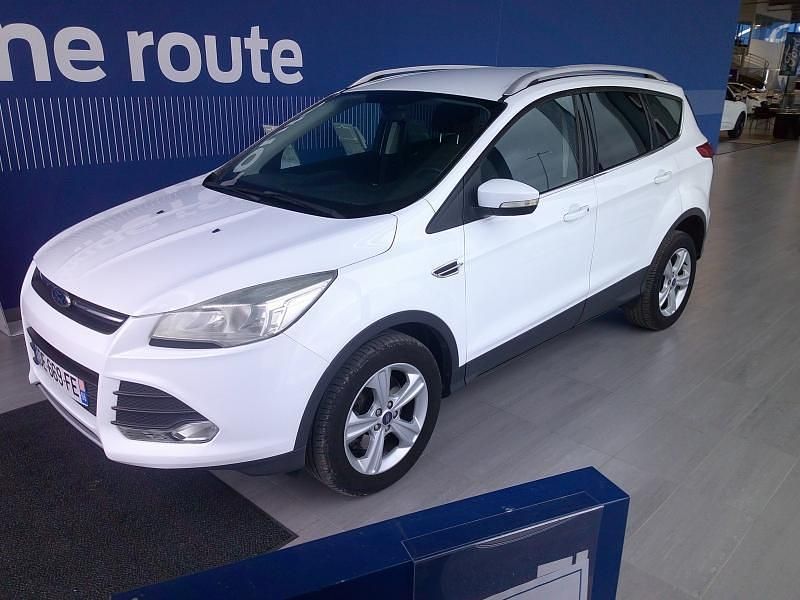 Utilisé 2014 Ford Kuga Trend SUV | 10 900 € (Prix juste) - Image 1/4