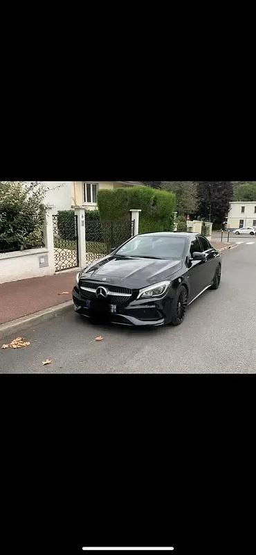 Noir Utilisé 2019 Mercedes CLA200 Berline | 18 200 € (Prix juste) - Image 1/4
