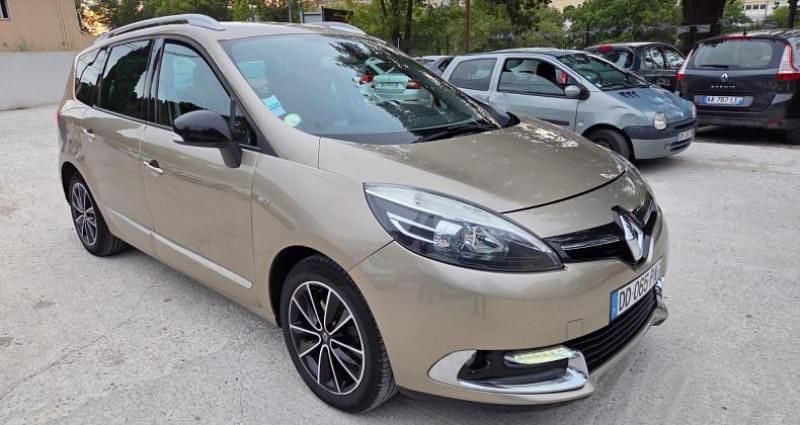 Brun Utilisé 2013 Renault Grand Scénic III Bose Edition Monospace | 5 490 € - Image 1/4