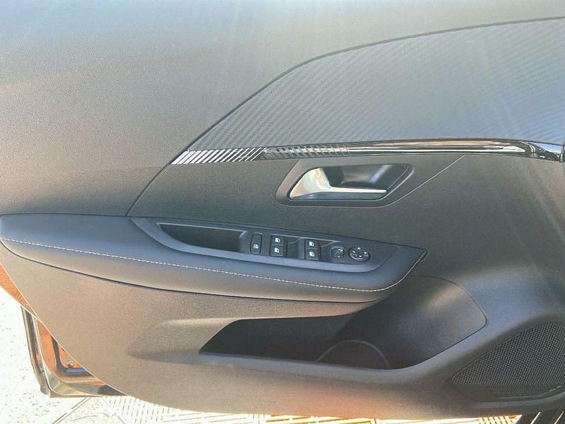 Nouvelle Peugeot 208 Allure 110 ch (80 kW) 2025 Noir perla nera Citadine