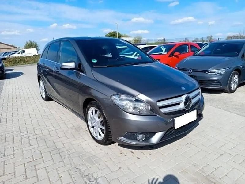Gris Utilisé 2012 Mercedes B180 Monospace | 11 990 € - Image 1/4