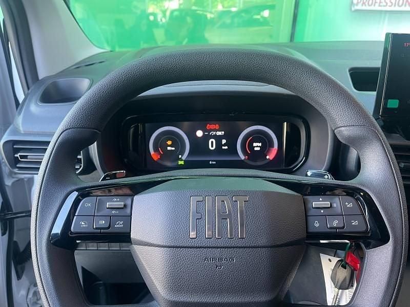 Nouvelle Fiat Doblò Connect 131 ch (96 kW) 2026 Blanc icy Monospace