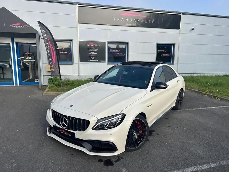 Blanc Utilisé 2017 Mercedes C63 AMG AMG Berline | 44 990 € (Super prix) - Image 1/4
