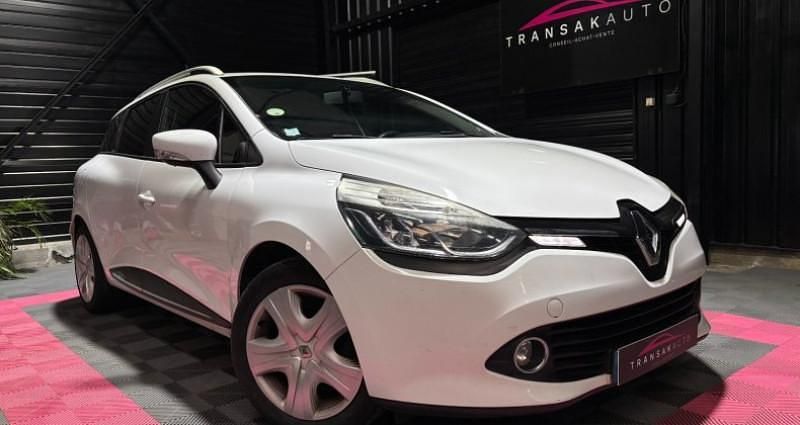 Occasion 2015 Renault Clio GrandTour Zen Break | 7 990 € (Prix juste) - Image 1/4