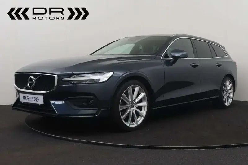 Bleu Utilisé 2020 Volvo V60 Momentum Break | 27 495 € (Super prix) - Image 1/4