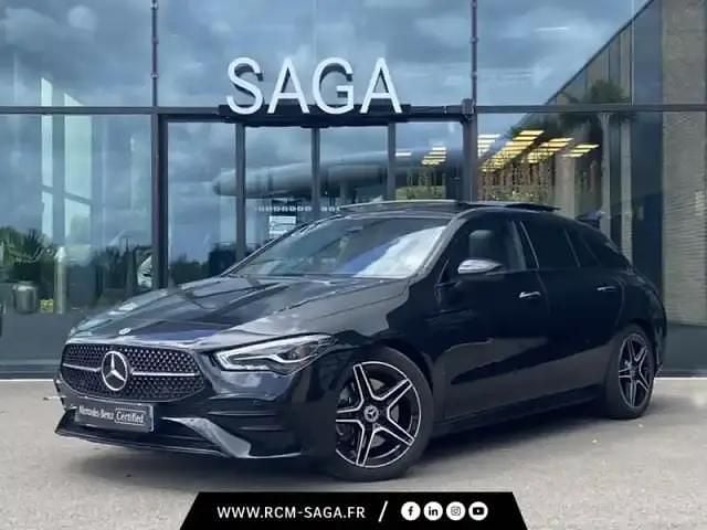 Noir Utilisé 2024 Mercedes CLA200 AMG line Coupé | 41 800 € - Image 1/4