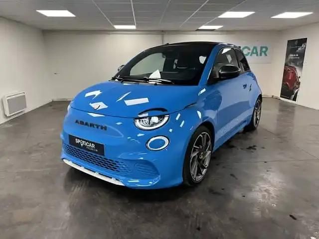 Bleu Utilisé 2024 Abarth 500e Scorpionissima Citadine | 42 000 € - Image 1/4