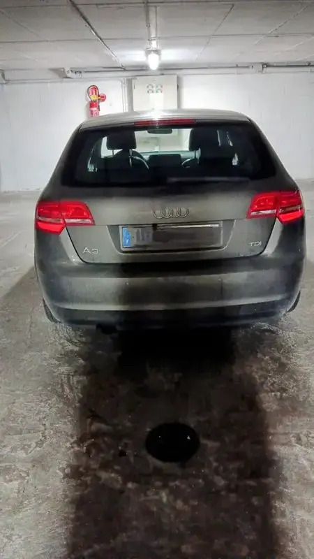 Image 2/4