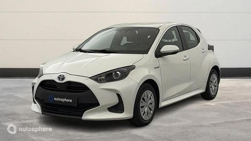 Gris Utilisé 2021 Toyota Yaris Hybrid Berline | 18 899 € (Prix juste) - Image 1/4