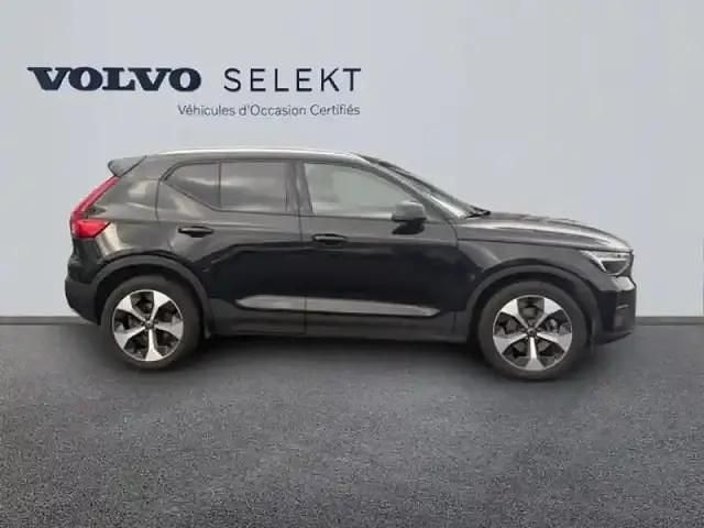 Occasion Volvo XC40 2022 Noir onyx métallisé SUV