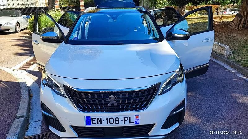 Blanc Utilisé 2017 Peugeot 3008 S SUV | 18 900 € (Prix juste) - Image 1/4