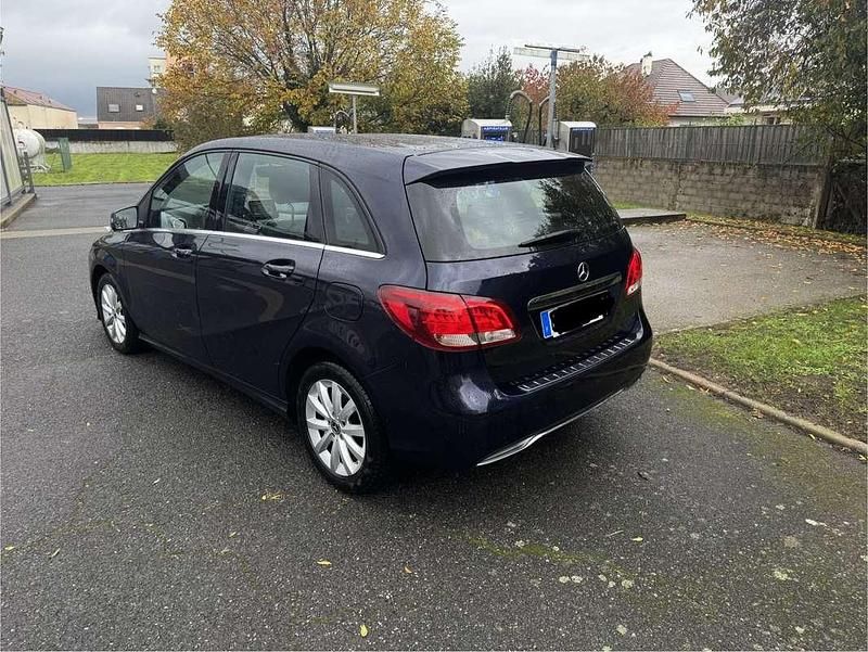 Occasion Mercedes B180 109 ch (80 kW) 2017 Bleu Monospace