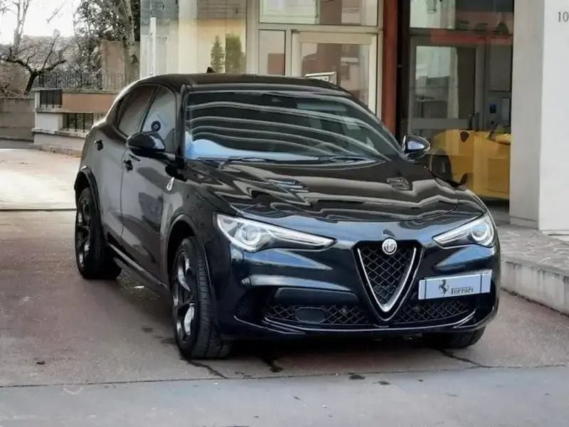 Noir Occasion 2019 Alfa Romeo Stelvio Quadrifoglio SUV | 64 990 € - Image 1/4