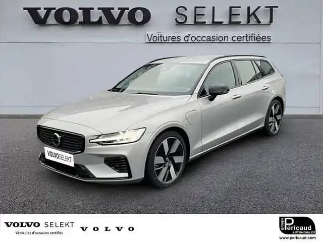 Argent aurore metallise Occasion 2024 Volvo V60 Plus Break | 52 890 € - Image 1/4