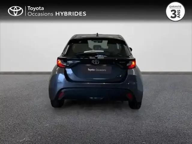 Occasion Toyota Yaris Hybrid 116 ch (85 kW) 2025 Gris atlas (m) Berline