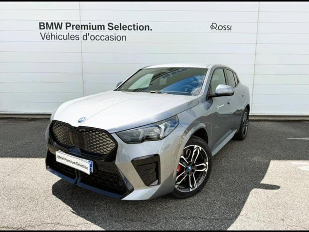 Utilisé 2025 BMW iX2 M Sport SUV | 51 990 € (Prix assez cher) - Image 1/4