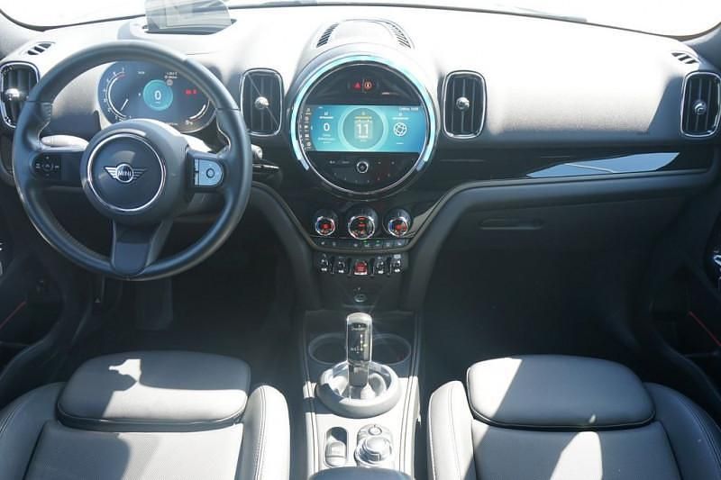 Image 3/4