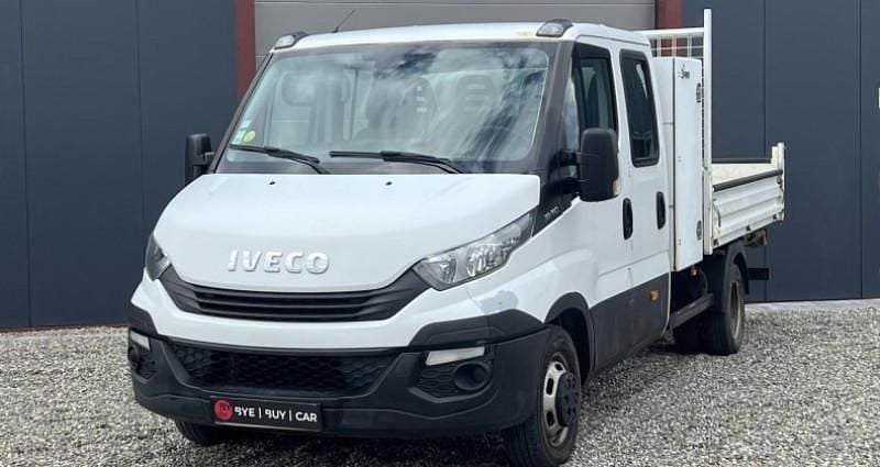 Utilisé 2017 Iveco Daily Berline | 28 788 € - Image 1/4